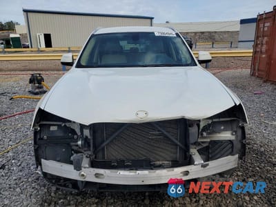 Piąte zdjęcie samochodu w środku: 2017 BMW X3 SDRIVE28I VIN:5UXWZ7C31H0X42237 - miniatura