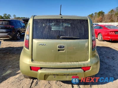 Zdjęcie 6 z 11 samochodu: 2011 KIA SOUL + VIN:KNDJT2A27B7319879 - miniatura