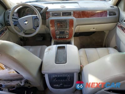 Zdjęcie 8 z 12 samochodu: 2010 CHEVROLET TAHOE K1500 LT VIN:1GNUKBE05AR218312 - miniatura