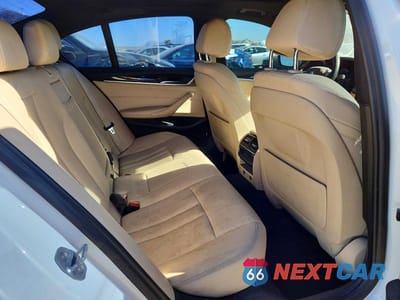 Zdjęcie 10 z 11 samochodu: 2018 BMW 530E VIN:WBAJA9C50JB033256 - miniatura