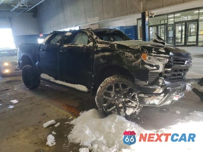 Czwarte zdjęcie samochodu z boku: 2024 CHEVROLET SILVERADO K1500 LT TRAIL BOSS VIN:3GCPDFEK5RG126007 - miniatura