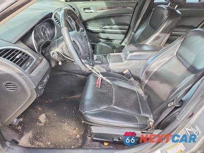 Zdjęcie 7 z 12 samochodu: 2020 CHRYSLER 300 LIMITED VIN:2C3CCAKG8LH116961 - miniatura