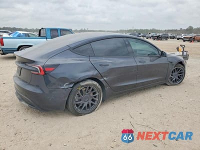 Trzecie zdjęcie samochodu z tyłu: 2024 TESLA MODEL 3 AWD W/LONG R VIN:5YJ3E1EA3RF739450 - miniatura