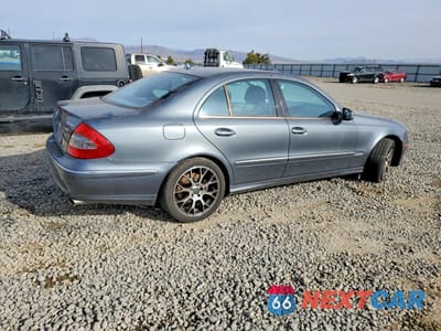 Trzecie zdjęcie samochodu z tyłu: 2008 MERCEDES-BENZ E 350 4MATIC VIN:WDBUF87X88B305925 - miniatura