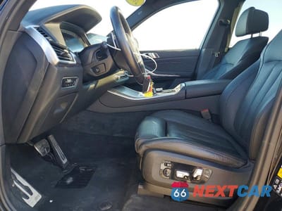 Zdjęcie 7 z 14 samochodu: 2022 BMW X5 M50I VIN:5UXJU4C08N9J86898 - miniatura