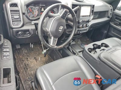 Zdjęcie 8 z 12 samochodu: 2024 RAM 3500 FLATBED TRUCK VIN:3C7WRTCL0RG309101 - miniatura