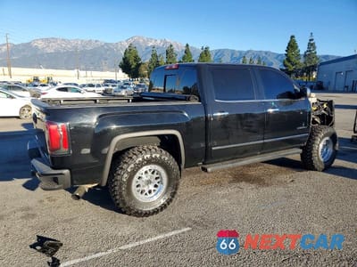 Trzecie zdjęcie samochodu z tyłu: 2018 GMC SIERRA K1500 DENALI VIN:3GTU2PEJ0JG351008 - miniatura