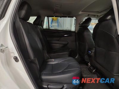 Zdjęcie 11 z 14 samochodu: 2022 TOYOTA HIGHLANDER XLE VIN:5TDGZRBH1NS248872 - miniatura