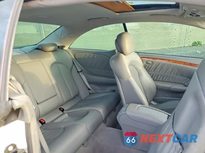 Zdjęcie 10 z 13 samochodu: 2007 MERCEDES-BENZ CLK 350 VIN:WDBTJ56H77F222822 - miniatura