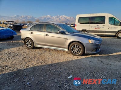 Czwarte zdjęcie samochodu z boku: 2015 MITSUBISHI LANCER SE VIN:JA32V2FW6FU009447 - miniatura