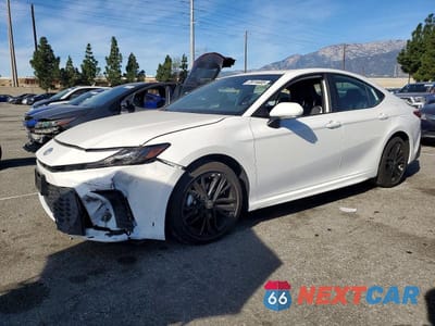 2025 TOYOTA CAMRY XSE 4T1DAACK1SU107275 - główne zdjęcie licytacji z USA - miniatura