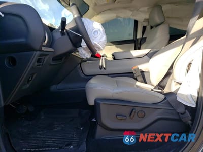 Zdjęcie 7 z 12 samochodu: 2025 FORD EXPEDITION ACTIVE VIN:1FMJU1H87SEA25083 - miniatura