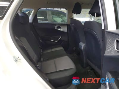 Zdjęcie 10 z 11 samochodu: 2023 KIA SOUL LX VIN:KNDJ23AU0P7872990 - miniatura