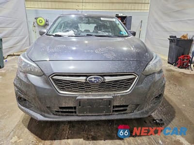 Piąte zdjęcie samochodu w środku: 2018 SUBARU IMPREZA VIN:4S3GTAA60J3731171 - miniatura