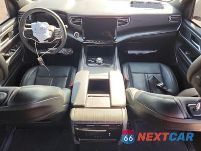 Zdjęcie 8 z 12 samochodu: 2023 JEEP WAGONEER SERIES II VIN:1C4SJVBPXPS557641 - miniatura