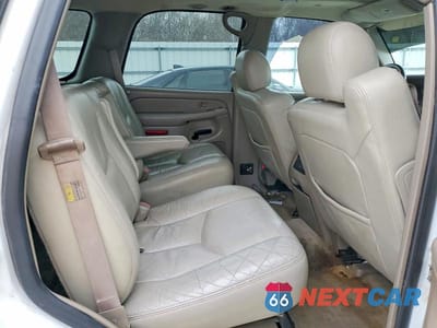 Zdjęcie 11 z 12 samochodu: 2004 GMC YUKON VIN:1GKEK13Z34R189605 - miniatura