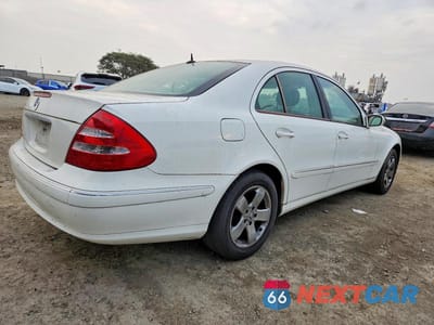 Trzecie zdjęcie samochodu z tyłu: 2003 MERCEDES-BENZ E 320 VIN:WDBUF65J63A142984 - miniatura
