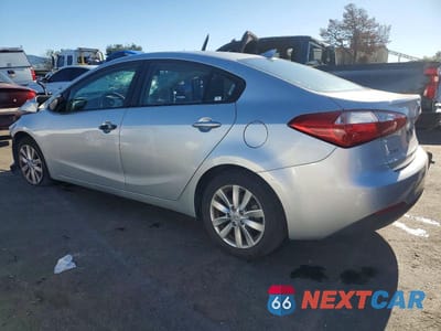 Drugie zdjęcie samochodu z przodu: 2014 KIA FORTE LX VIN:KNAFX4A66E5166000 - miniatura