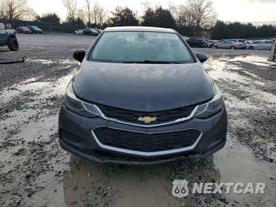 Piąte zdjęcie samochodu w środku: 2017 CHEVROLET CRUZE LT VIN:1G1BE5SMXH7228218 - miniatura
