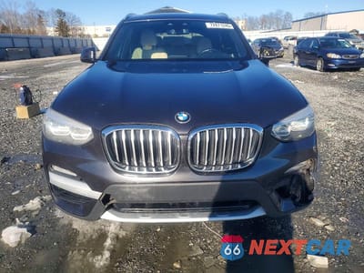 Piąte zdjęcie samochodu w środku: 2019 BMW X3 SDRIVE30I VIN:5UXTR7C5XKLF36198 - miniatura