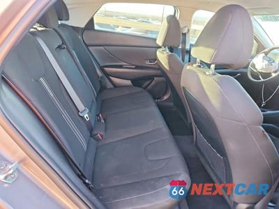 Zdjęcie 10 z 11 samochodu: 2022 HYUNDAI ELANTRA SEL VIN:KMHLN4AG5NU339012 - miniatura