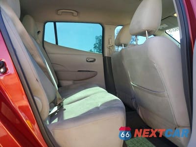 Zdjęcie 10 z 11 samochodu: 2011 NISSAN LEAF SV VIN:JN1AZ0CP2BT007961 - miniatura