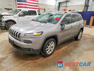 2015 JEEP CHEROKEE LATITUDE 1C4PJLCB0FW732662 - główne zdjęcie licytacji z USA - miniatura
