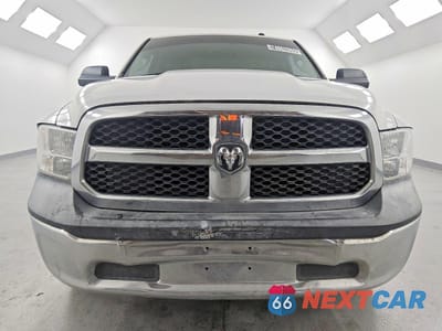 Piąte zdjęcie samochodu w środku: 2016 RAM 1500 ST VIN:3C6JR6DM3GG390311 - miniatura