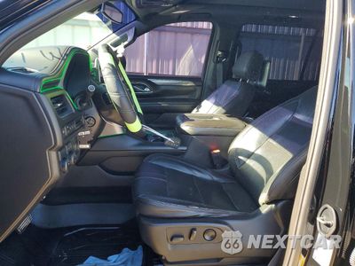 Zdjęcie 7 z 13 samochodu: 2021 CHEVROLET SUBURBAN C VIN:1GNSCEKD0MR326614 - miniatura