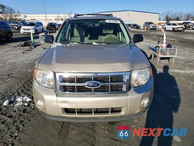 Piąte zdjęcie samochodu w środku: 2012 FORD ESCAPE XLT VIN:1FMCU9DG4CKC59849 - miniatura