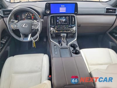 Zdjęcie 8 z 13 samochodu: 2024 LEXUS LX 600 LUXURY VIN:JTJGB7CX6R4047465 - miniatura