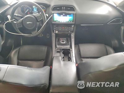 Zdjęcie 8 z 13 samochodu: 2019 JAGUAR F-PACE VIN:SADCS2FX4KA609214 - miniatura