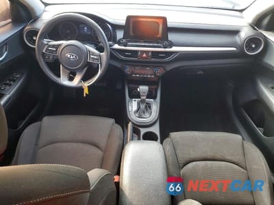 Zdjęcie 8 z 11 samochodu: 2019 KIA FORTE VIN:3KPF24AD3KE081132 - miniatura