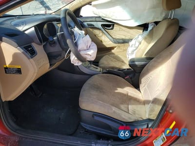 Zdjęcie 7 z 12 samochodu: 2013 HYUNDAI ELANTRA GLS VIN:KMHDH4AE9DU661306 - miniatura