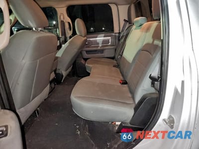 Zdjęcie 10 z 14 samochodu: 2019 RAM 1500 CLASSIC SLT VIN:1C6RR7TTXKS587446 - miniatura