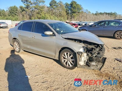 Czwarte zdjęcie samochodu z boku: 2013 VOLKSWAGEN JETTA SE VIN:3VWDP7AJ1DM216856 - miniatura