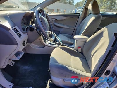 Zdjęcie 7 z 11 samochodu: 2009 TOYOTA COROLLA BASE VIN:2T1BU40E39C143141 - miniatura