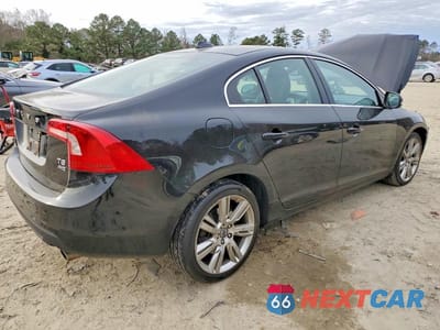 Trzecie zdjęcie samochodu z tyłu: 2012 VOLVO S60 T6 VIN:YV1902FH3C2129935 - miniatura