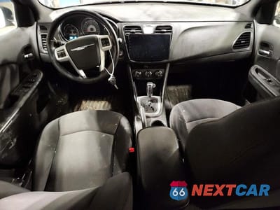 Zdjęcie 8 z 12 samochodu: 2013 CHRYSLER 200 TOURING VIN:1C3CCBBB0DN500123 - miniatura