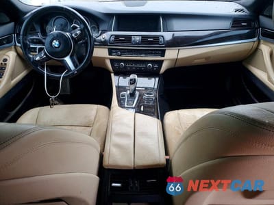 Zdjęcie 8 z 12 samochodu: 2016 BMW 535 I VIN:WBA5B1C56GG131638 - miniatura