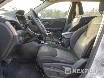 Zdjęcie 7 z 14 samochodu: 2016 JEEP CHEROKEE SPORT VIN:1C4PJLAB2GW113680 - miniatura