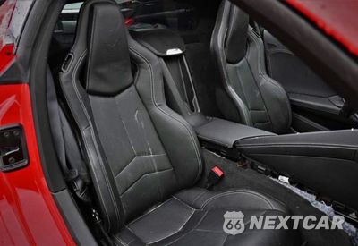 Zdjęcie 6 z 11 samochodu: 2023 CHEVROLET CORVETTE STINGRAY 1LT VIN:1G1YA2D46P5107701 - miniatura