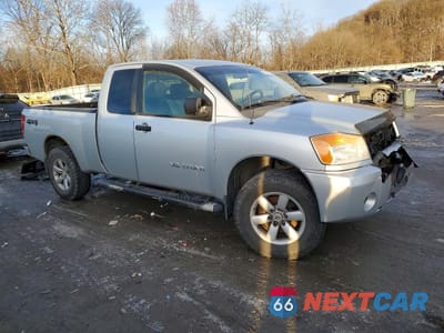 Czwarte zdjęcie samochodu z boku: 2010 NISSAN TITAN XE VIN:1N6AA0CJXAN321907 - miniatura