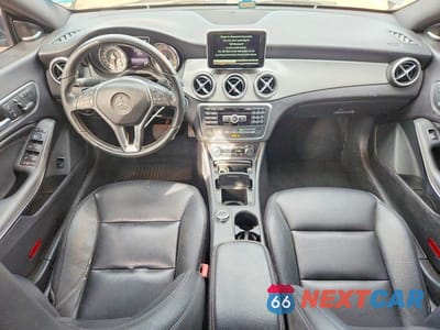 Zdjęcie 8 z 11 samochodu: 2014 MERCEDES-BENZ CLA 250 VIN:WDDSJ4EB6EN118108 - miniatura