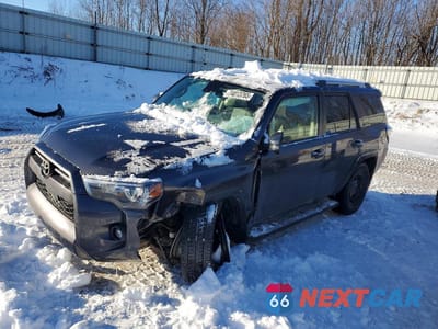 2023 TOYOTA 4RUNNER SE JTENU5JR0P6135146 - główne zdjęcie licytacji z USA - miniatura