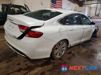 Trzecie zdjęcie samochodu z tyłu: 2015 CHRYSLER 200 LIMITED VIN:1C3CCCAB5FN511645 - miniatura