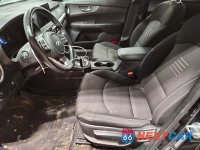 Zdjęcie 7 z 12 samochodu: 2021 KIA FORTE FE VIN:3KPF24AD3ME321069 - miniatura