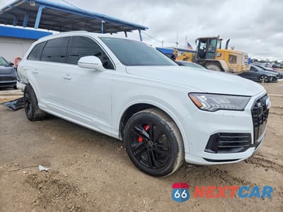 Czwarte zdjęcie samochodu z boku: 2023 AUDI Q7 PREMIUM PLUS VIN:WA1LXBF72PD021969 - miniatura