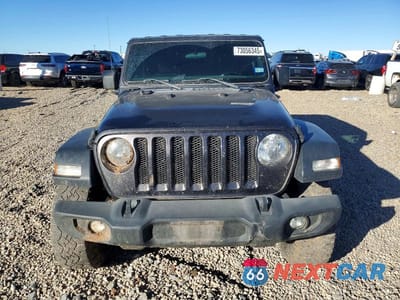 Piąte zdjęcie samochodu w środku: 2020 JEEP WRANGLER UNLIMITED SPORT VIN:1C4HJXDN1LW225348 - miniatura