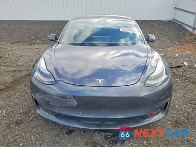 Piąte zdjęcie samochodu w środku: 2021 TESLA MODEL 3 VIN:5YJ3E1EA6MF075413 - miniatura